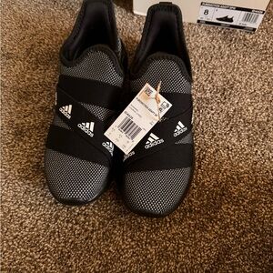 *NEW* Adidas women’s size 8, men’s 6.5 Puremotion adapt sneakers